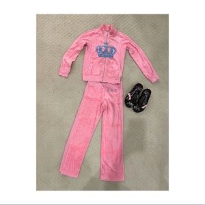 Juicy Couture Terry outfit with matching flip flops